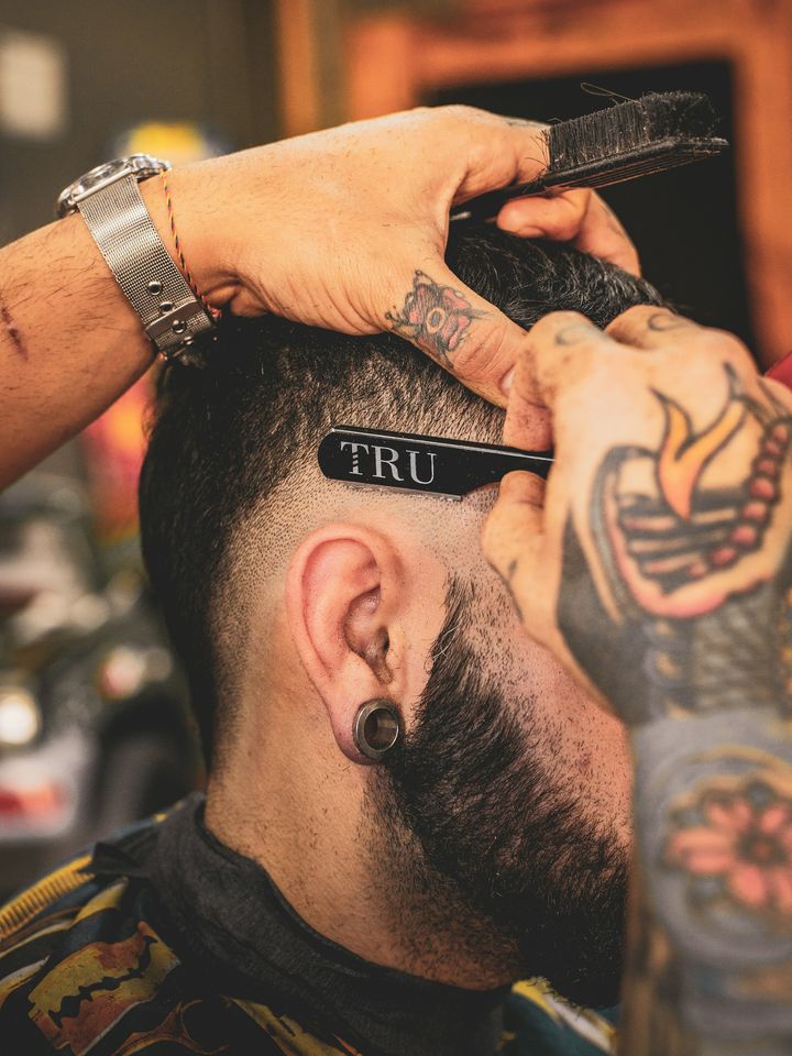A razor line-up with a shaved design